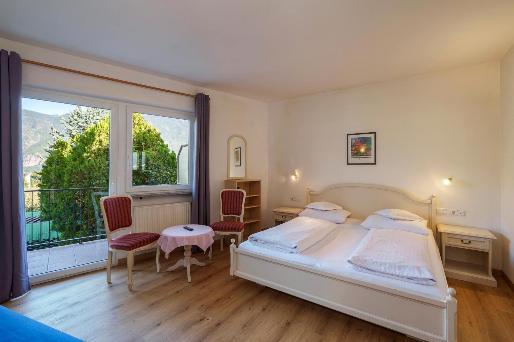 Hotel Appartement Lahngut Nals Zewnętrze zdjęcie